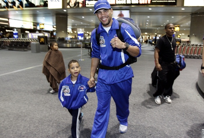 Lopez_arrival_101024_003a.jpg