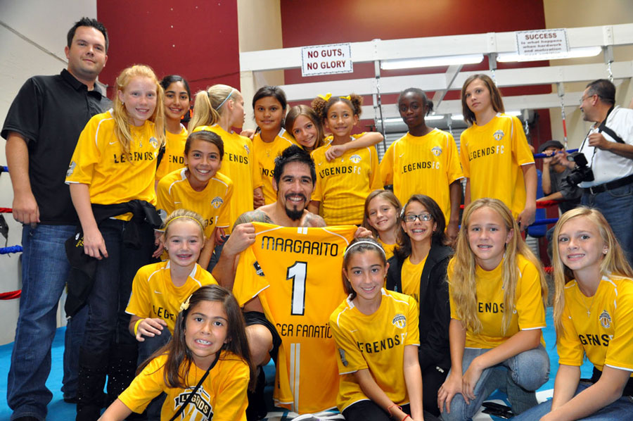 margarito-soccergirlsteam1.jpg