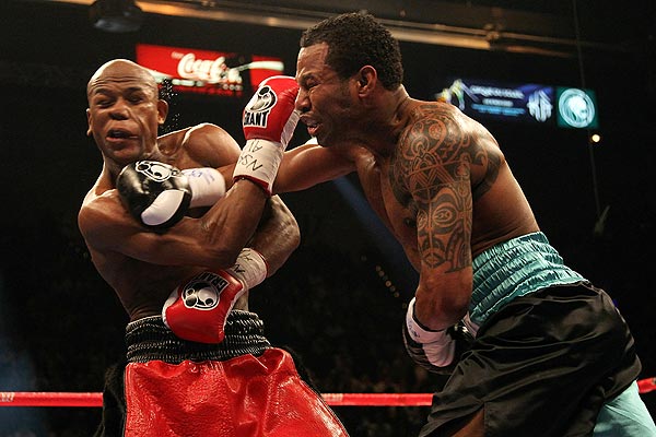 mayweather_punched1.jpg