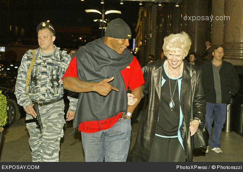 mike-tyson-mike-tyson-visits-russia-on-september-11-2005-1hCRFx.jpg