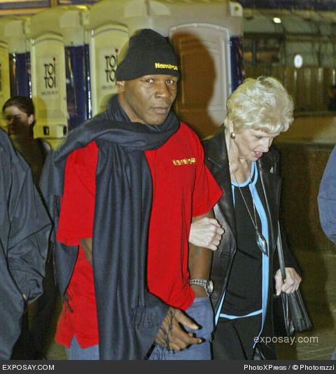 mike-tyson-mike-tyson-visits-russia-on-september-11-2005-08j2WC.jpg