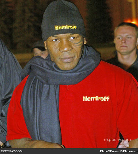 mike-tyson-mike-tyson-visits-russia-on-september-11-2005-31hULu.jpg