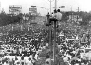 edsa_people_power_1986_300w.jpg