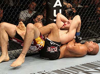 107562038RP099_UFC_127_Penn.jpg