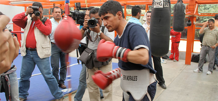 20110325morales715.jpg
