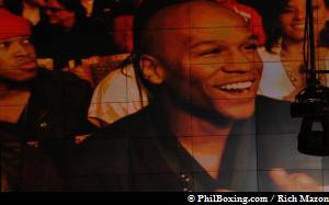mayweather_on_screen_at_berto-ortiz_300w.jpg