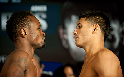 cozzone_agbeko_mares_weighin0114.jpg