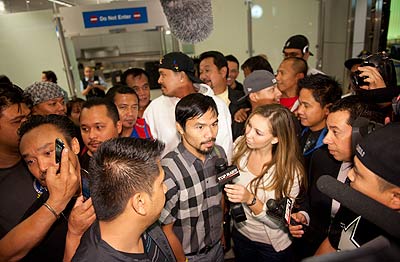 toprank_cozzone_Pacquiao_arrival_LAX0039.jpg