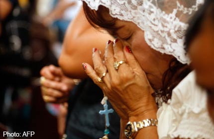 20121214.103727_afp_dionisiapacquiao.jpg