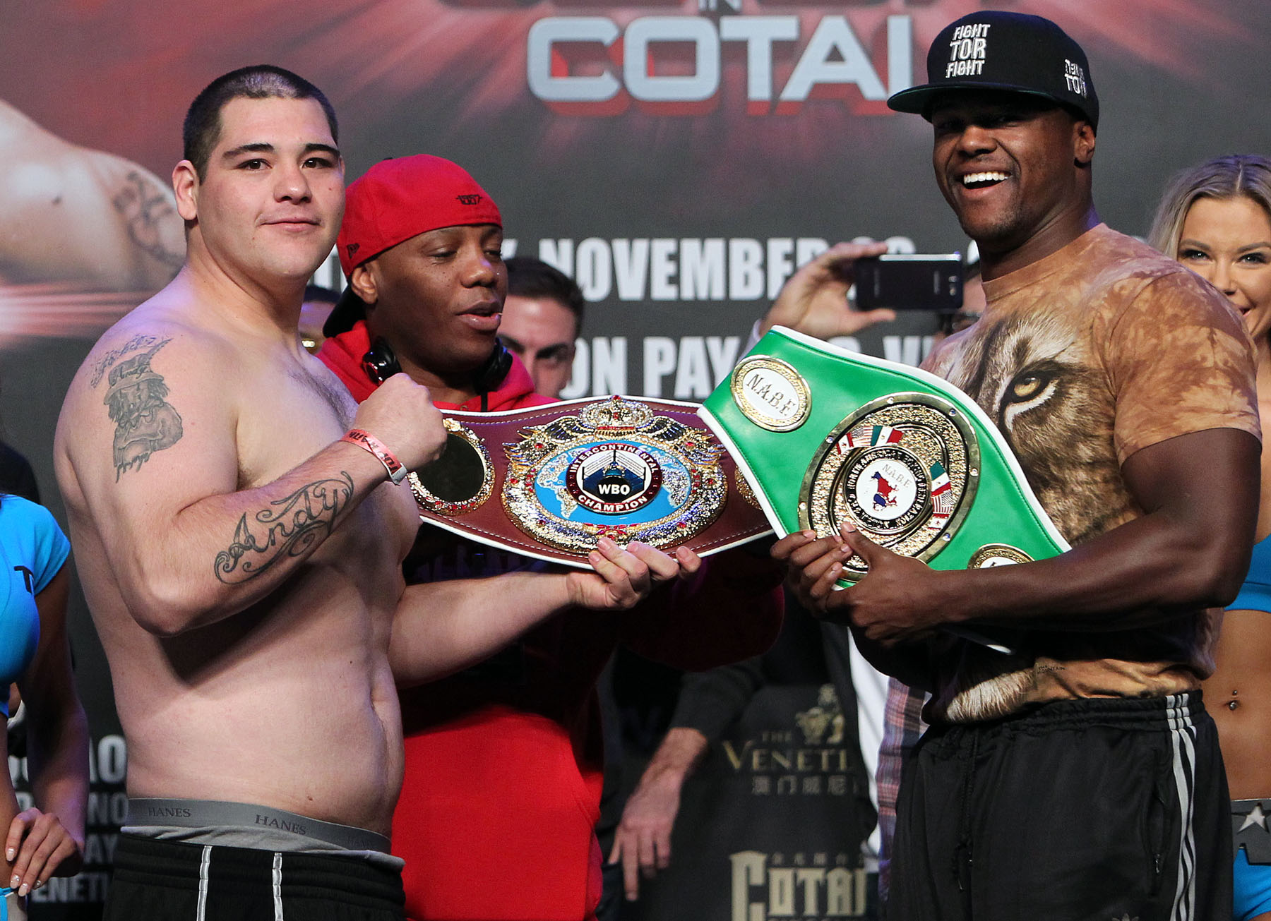 pacquiao_rios_weighin_1_20131122_1851651334.jpg