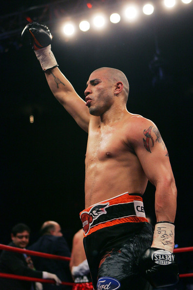 Miguel Cotto v Michael Jennings Cq8Q3Axtq7dl.jpg