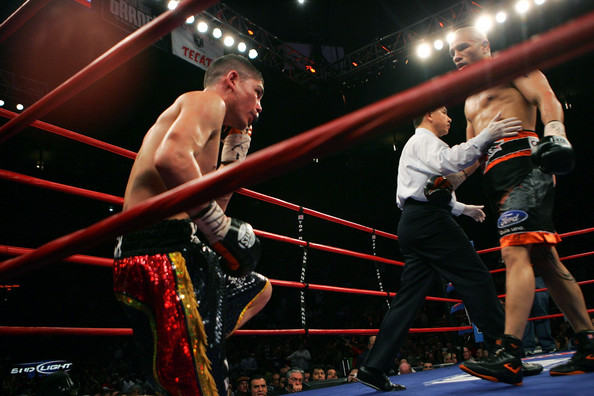 Miguel Cotto v Michael Jennings gnUd9WCbkH0l.jpg