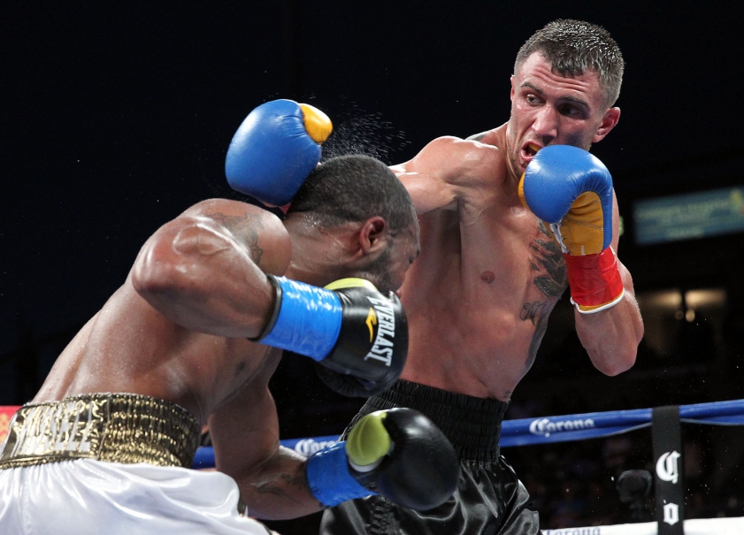 l_d09e8d2ea5631269956fd5679e4d5ff0Lomachenko_RussellJr_140621_003a.jpg