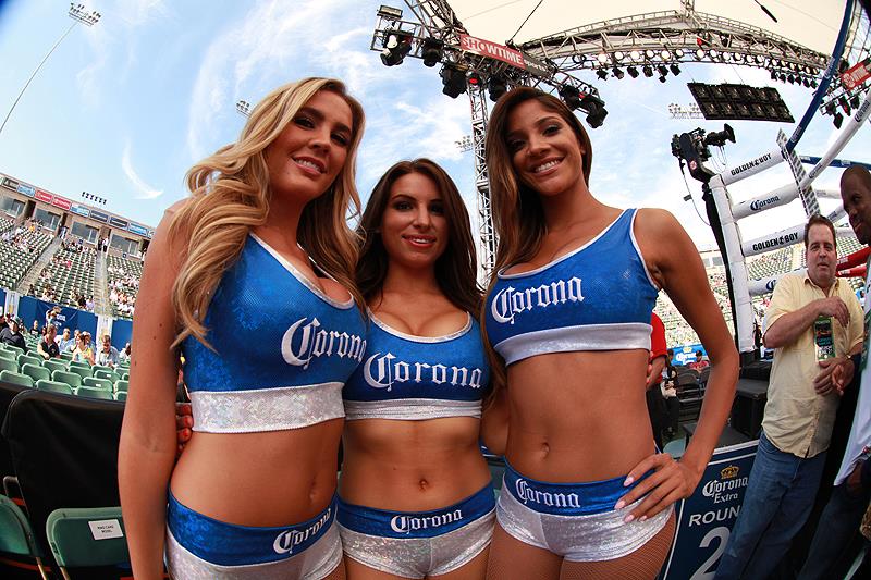 Corona-Girls-Hogan-Photos.jpg