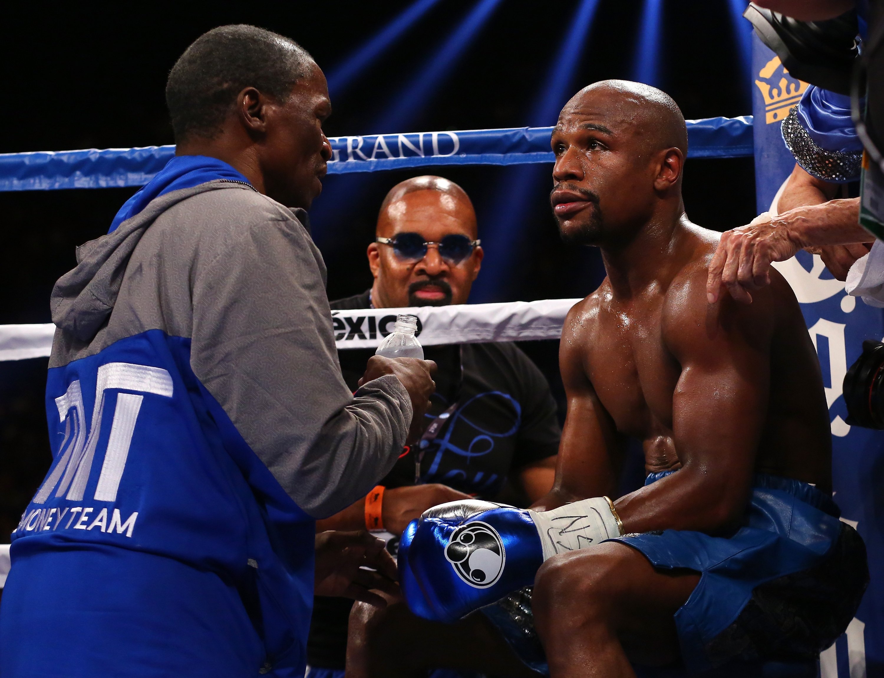 floyd-mayweather-jr-v-canelo-20130915-061444-089.jpg