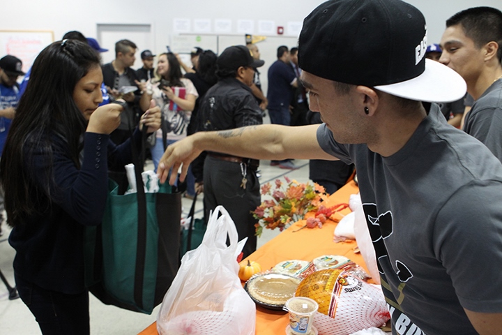 GBPThanksgiving15_Hoganphotos2 (720x480).jpg