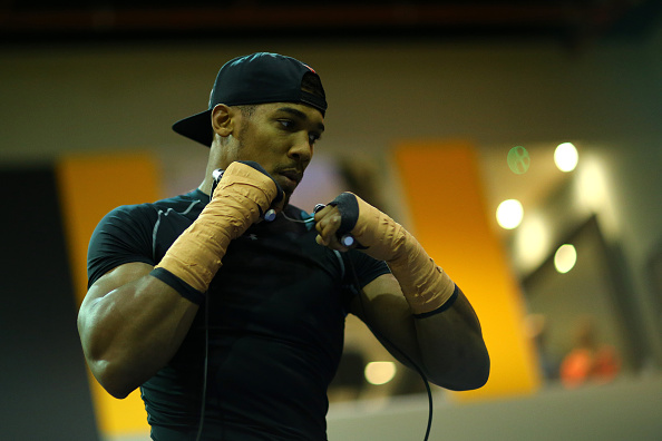 500308284-anthony-joshua-takes-part-in-a-media-workout-gettyimages.jpg