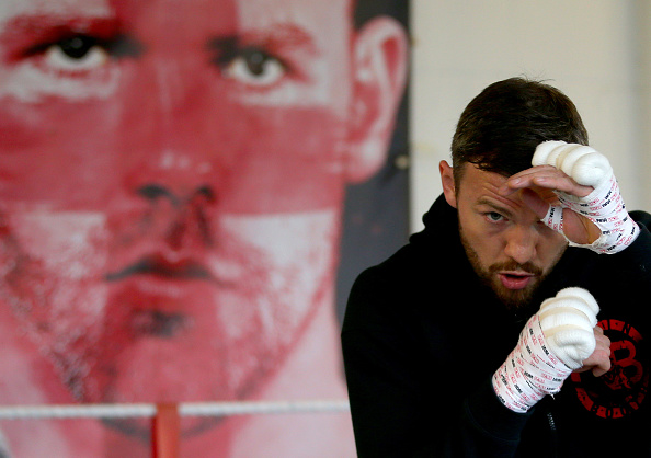 501437402-boxer-andy-lee-trains-in-front-of-a-fight-gettyimages.jpg