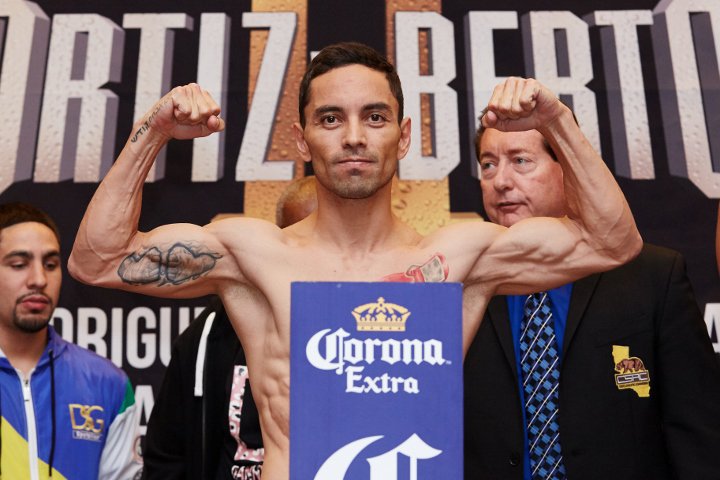 montiel-lara-weigh-in (2).jpg