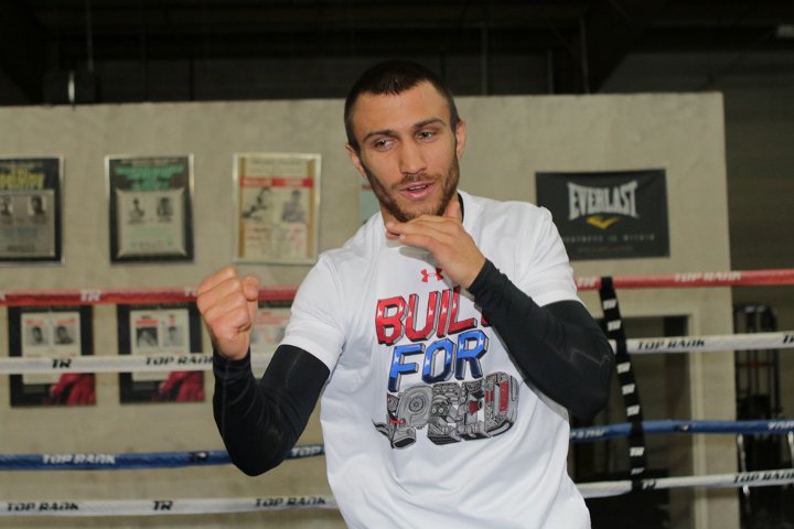 vasyl-lomachenko (2).jpg