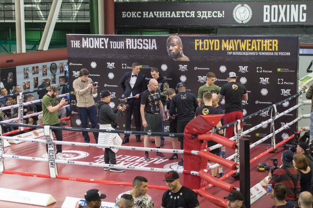 floyd-mayweather-russia (2).jpg