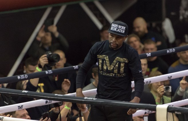 floyd-mayweather-russia (6).jpg