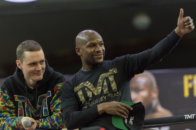 floyd-mayweather-russia (9).jpg