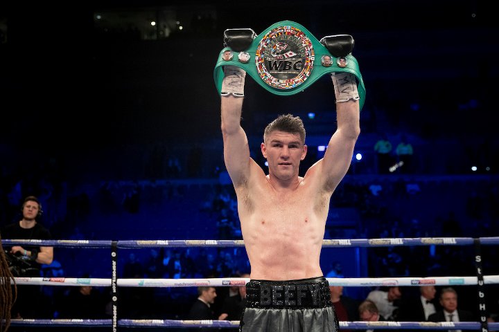 smith-eggington-fight (13).jpg