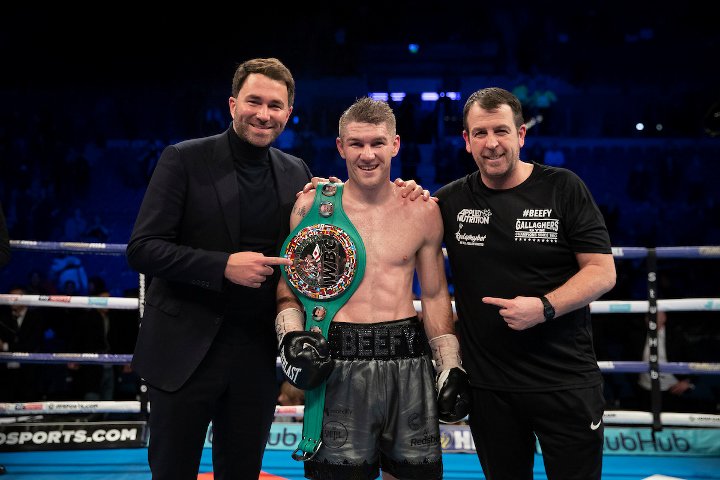 smith-eggington-fight (16).jpg