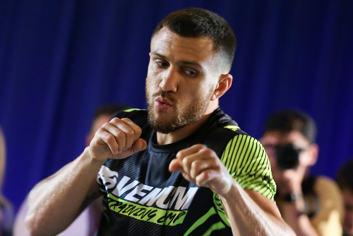 vasiliy-lomachenko (1).jpg