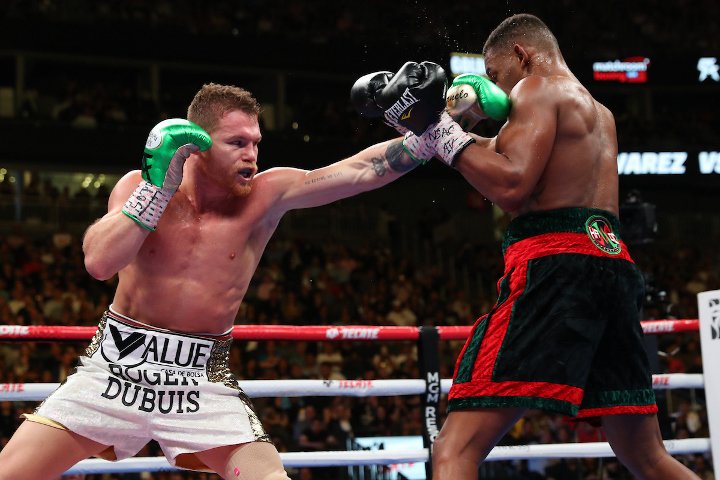 canelo-jacobs-fight (13).jpg