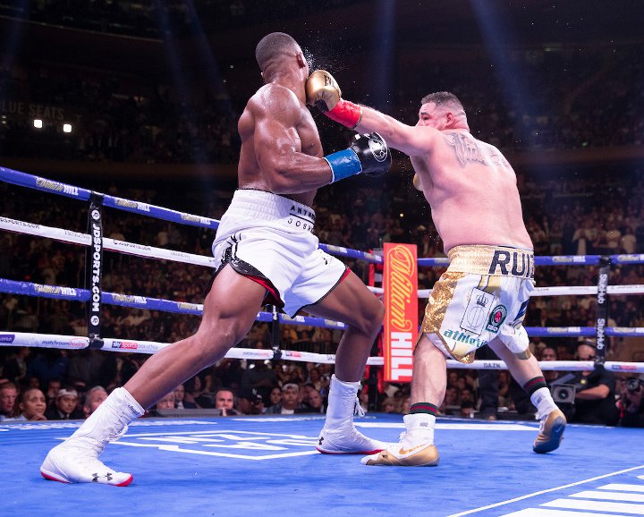 canelo-jacobs-fight (6).jpg