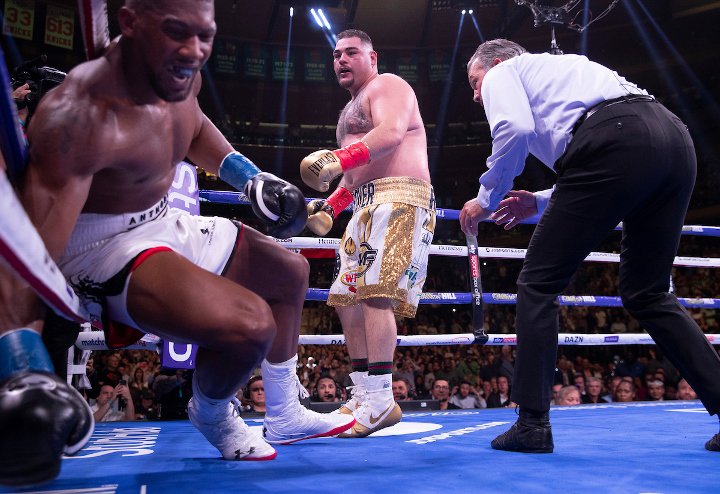 canelo-jacobs-fight (7).jpg