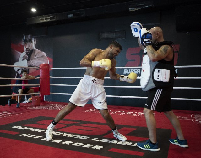 amir-khan (7)_12.jpg