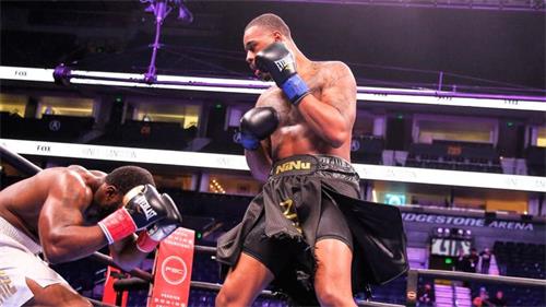skysports-roney-hines-boxing_4938122.jpg