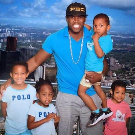 Adonis-Stevenson-mit-seinen-Kindern.jpg