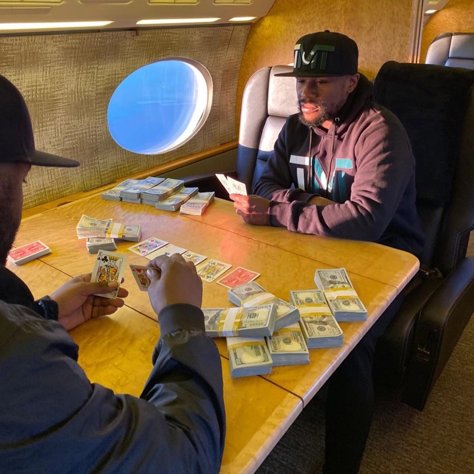 Floyd-Mayweather-Instagram-@floydmayweather-Plane-Poker-1.webp.jpg