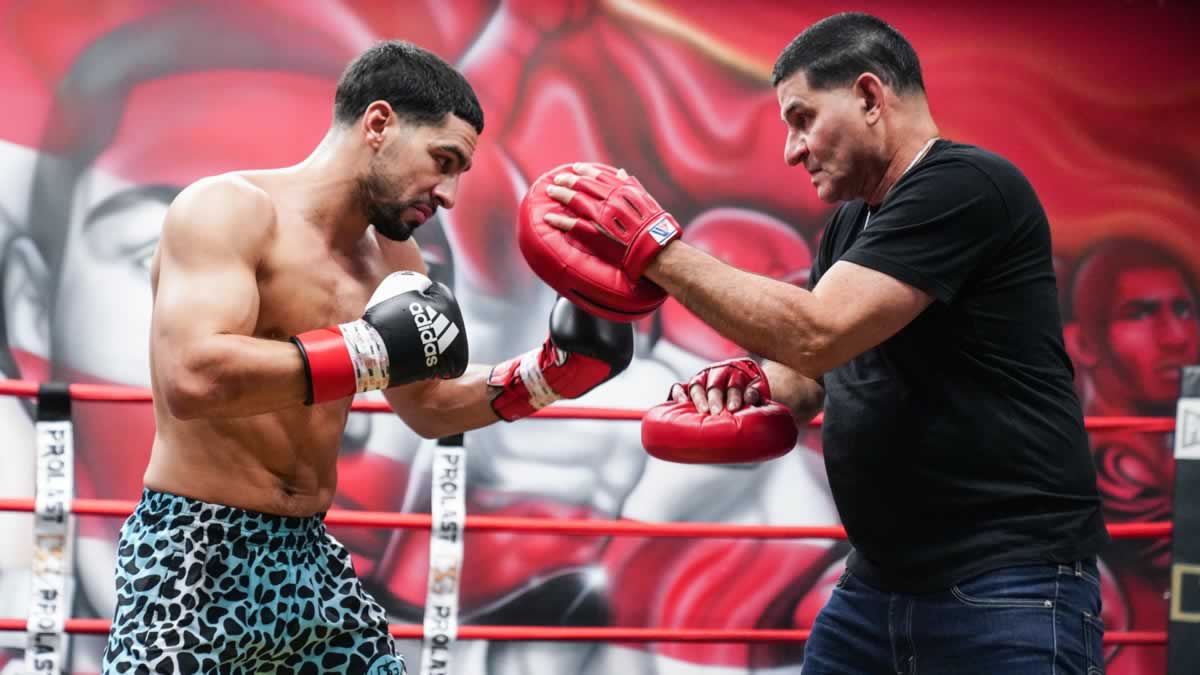 Angel-And-Danny-On-The-Pads.jpg