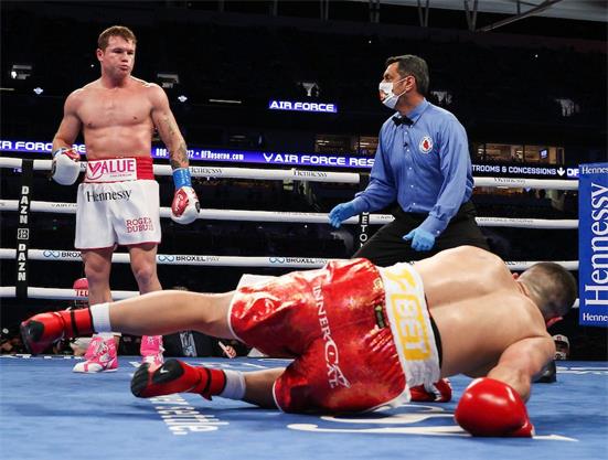 20210227_Matchroom_CaneloYildirim_0893-1-e1614540996807.jpg