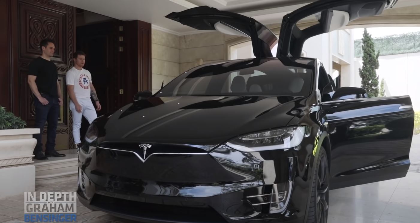 canelo-alvarez-giving-a-tour-of-his-car-collection-is-priceless-inspiring_11.jpg