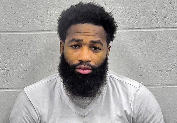 adrien-broner_1634852417.jpg