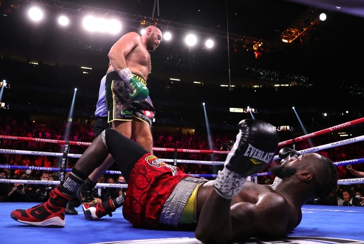 fury-wilder-trilogy-fight (2)_1633851979.jpg
