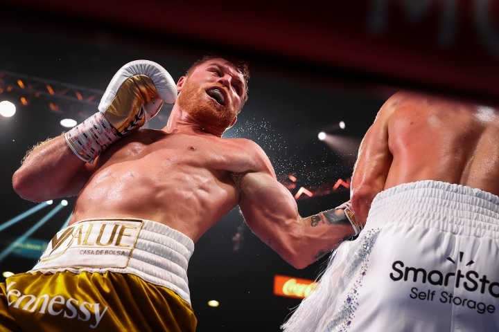canelo-plant-fight (9)_1636280463.jpg