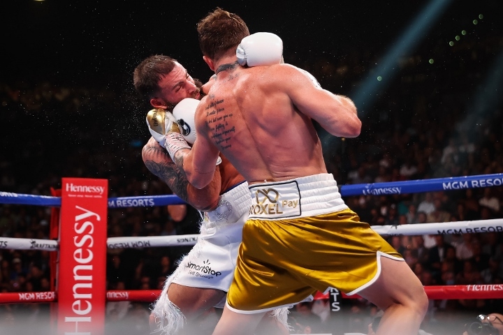 canelo-plant-fight (12)_1636280463.jpg