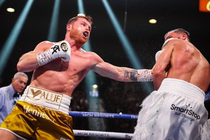 canelo-plant-fight (13)_1636280463.jpg