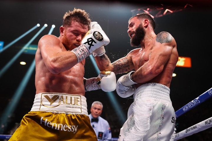 canelo-plant-fight (14)_1636280463.jpg