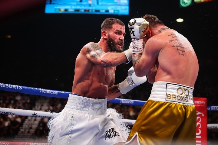 canelo-plant-fight (17)_1636280463.jpg