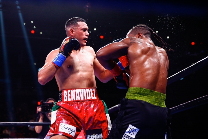 benavidez-davis-fight (8).jpg