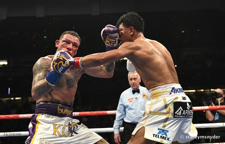 munguia-rosado-fight (44).jpg