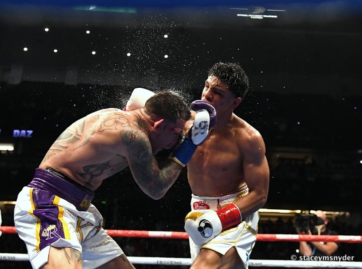 munguia-rosado-fight (41).jpg
